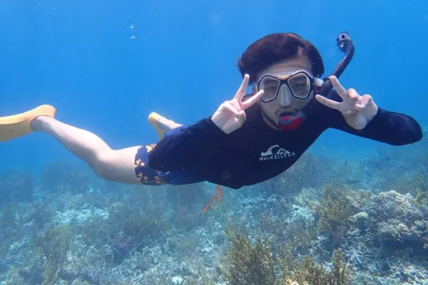 Snorkeling (8) Snorkeling (8)
